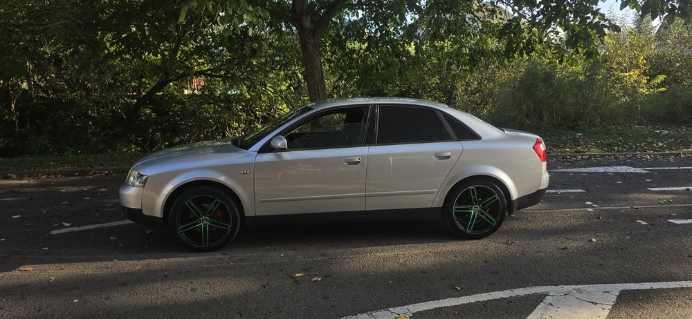 AUDI A4 B6 2001 AWX