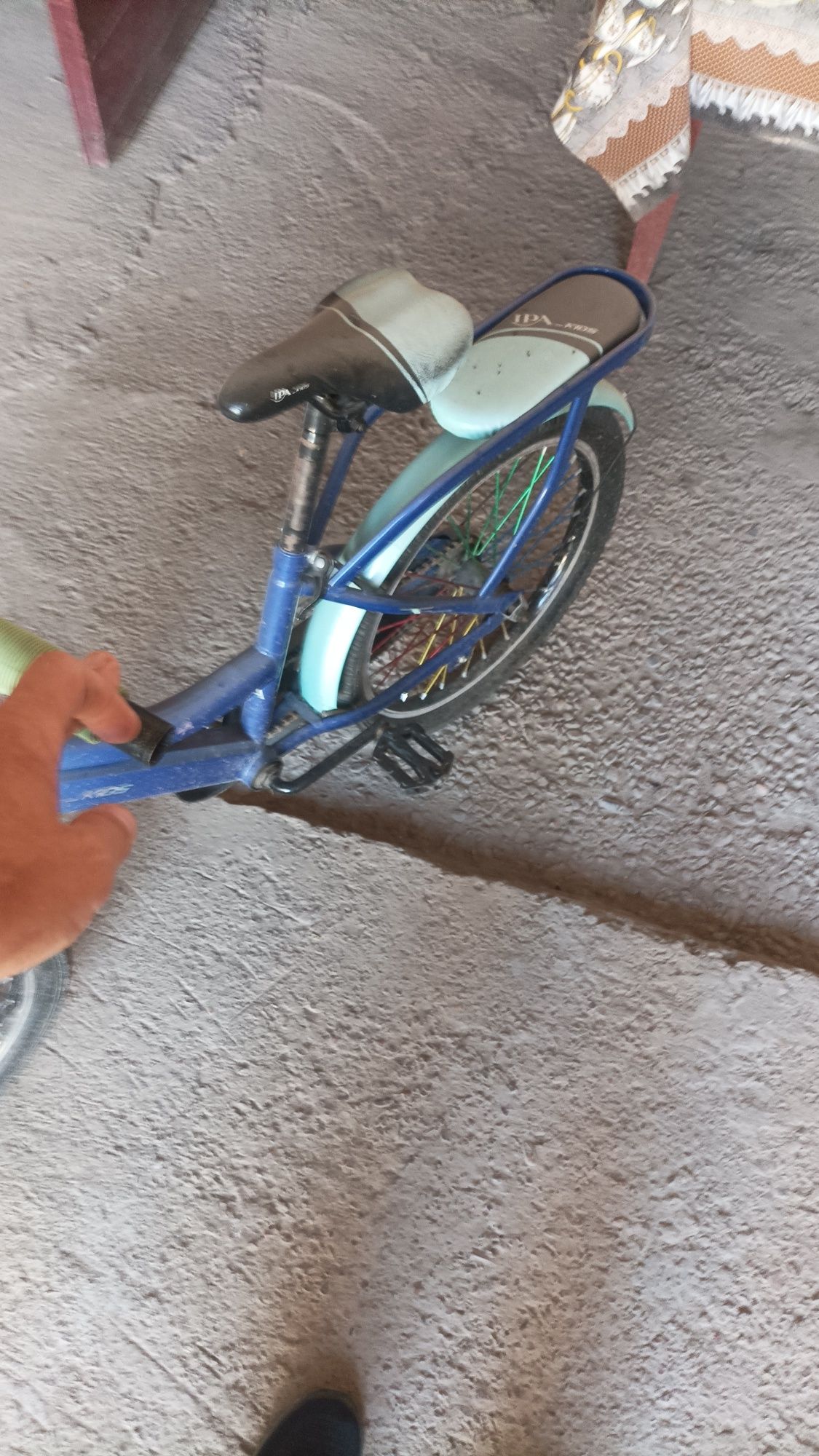 Bollar velosipedi sotiladi