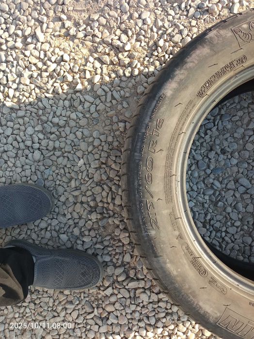 Shina 215  60  R16