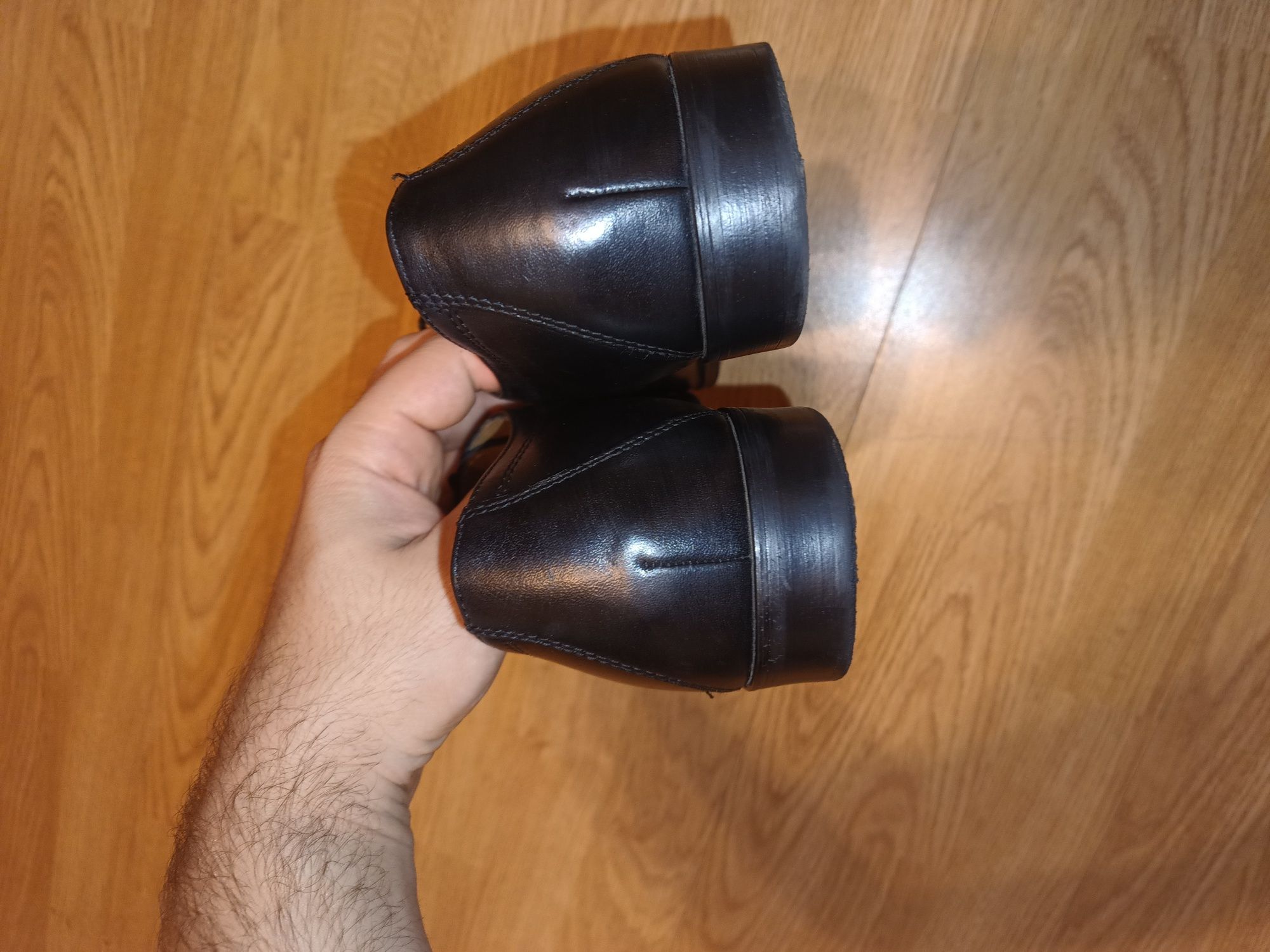 Pantofi Benvenuti din piele, mărimea 42