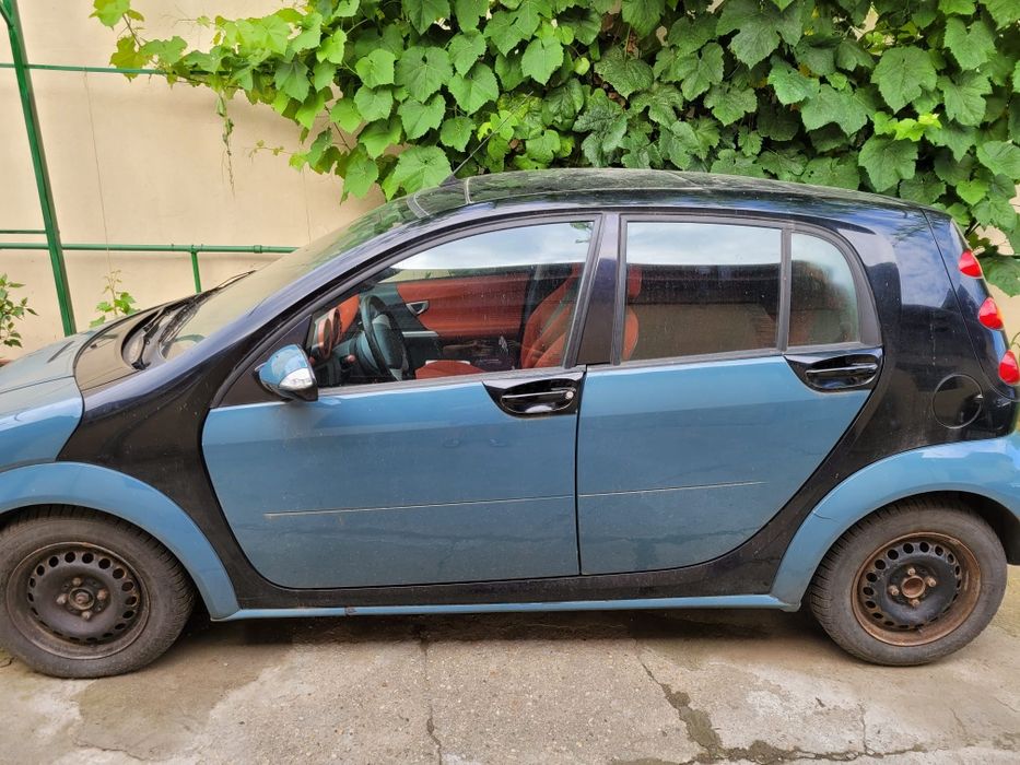 Autoturism Smart FourFour