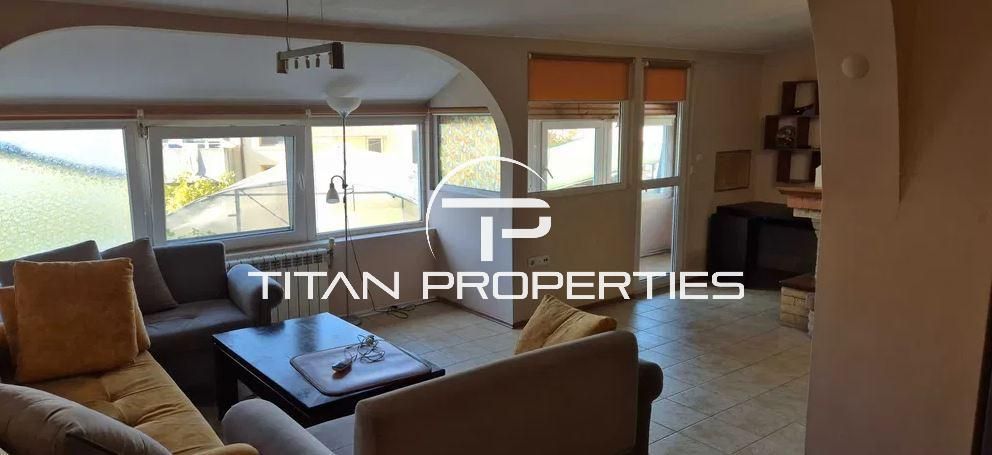 Дава се под наем Тристаен апартамент в Варна, Център - 85 кв.м за 400 € - Снимка #2