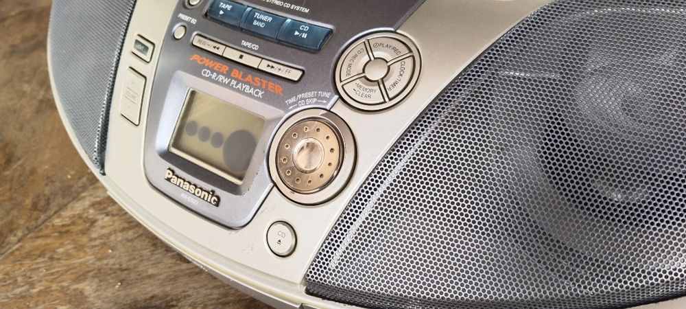 Магнитофон Panasonic