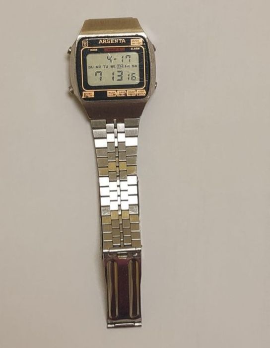 Vand ceas digital vintage Argenta