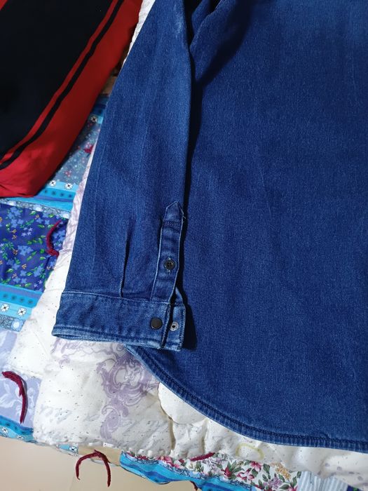 Cămașă blugi marca Denim  mărimea S.
