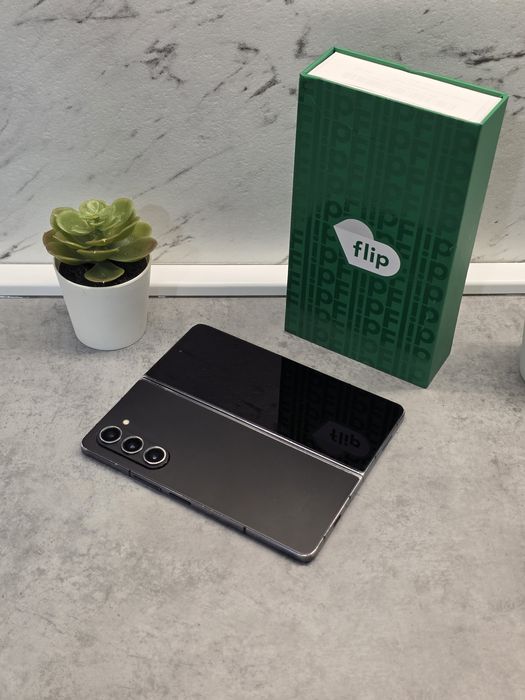 Samsung Galaxy Fold 5 5G ~ 512GB ~ black