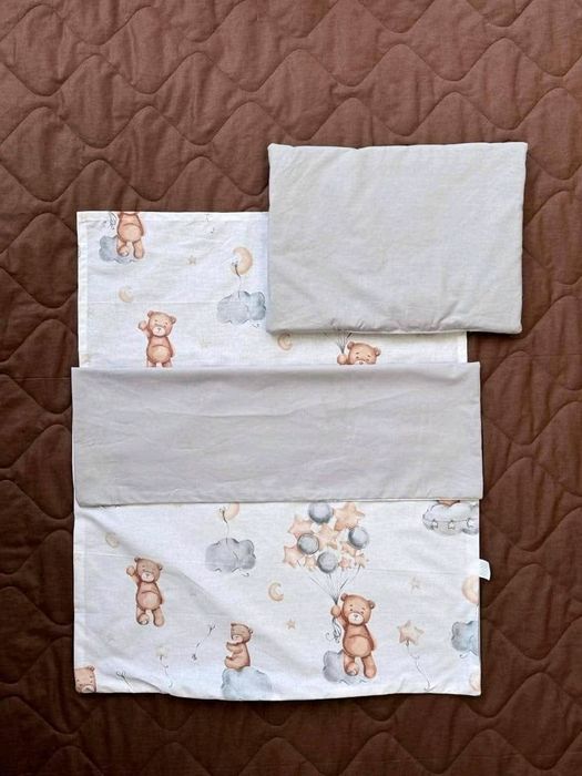 НОВИ  Комплект за детска количка Олекотена,Чаршаф и възглавница 15 лв