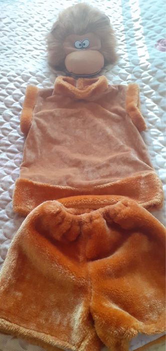 Продам новогодние костюмы