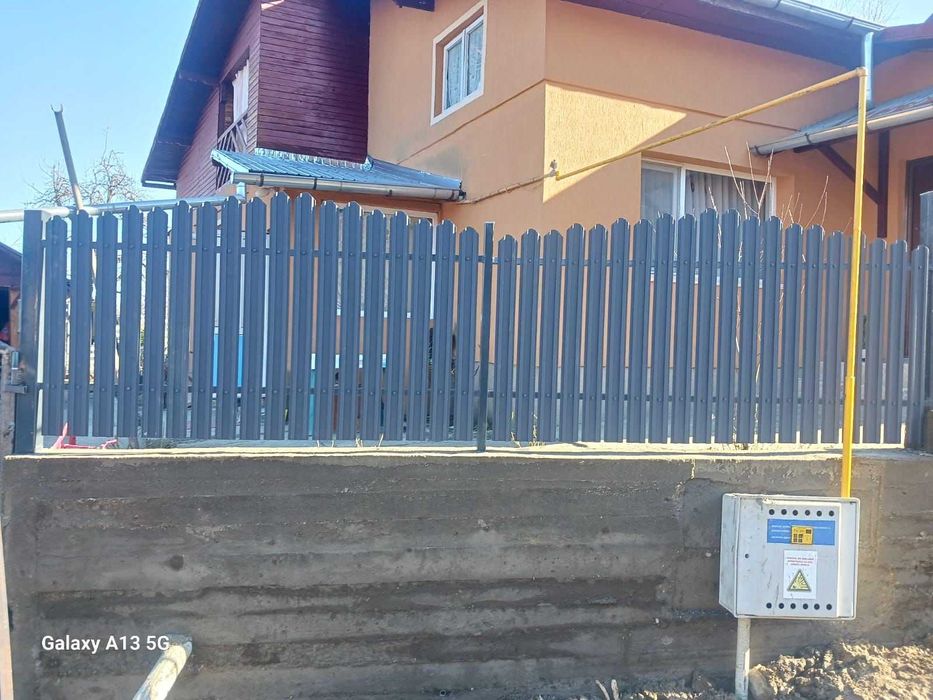 Garduri din sipca metalica, panou tip jaluzele, tabla, plasa si BCA