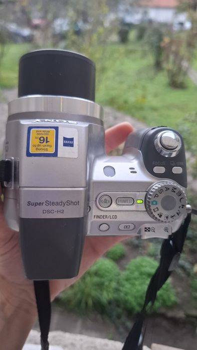 Компактен дигитален фотоапарат SONY DSC-H2