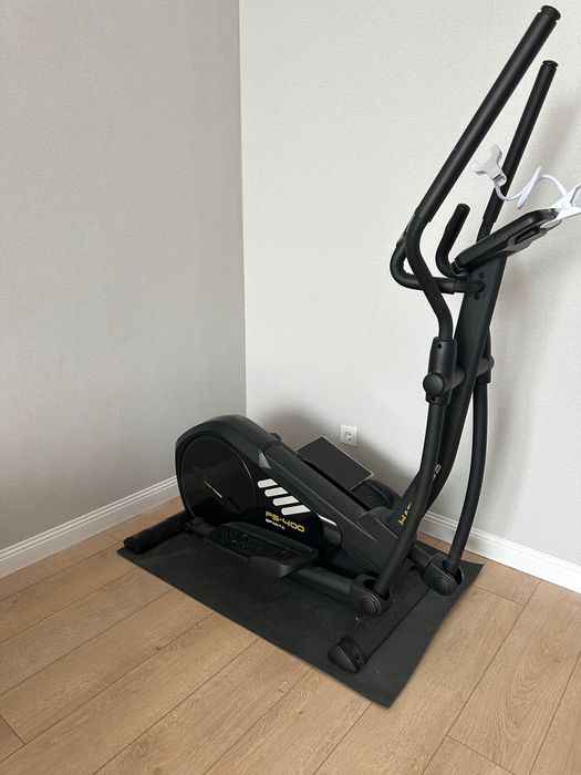 эллиптический тренажер. эллипс