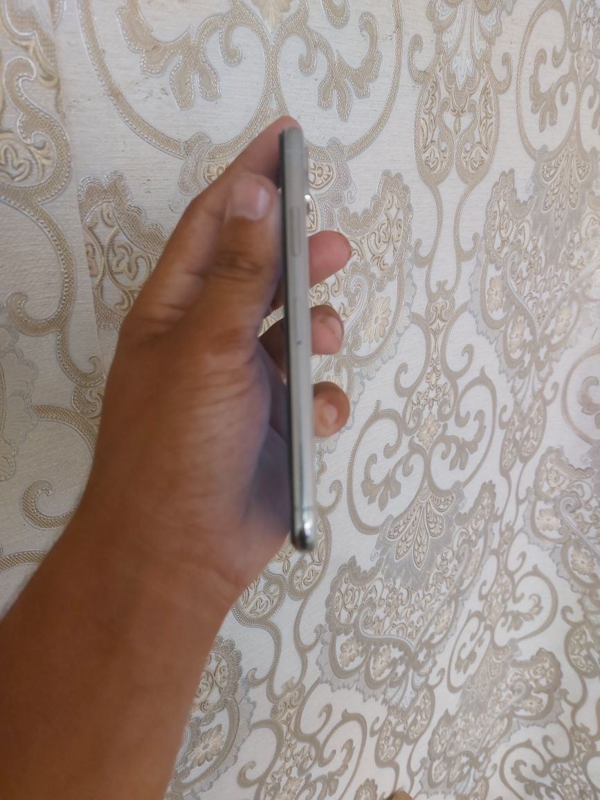 Iphone x holati ideal 256 feys truton bor battare 100