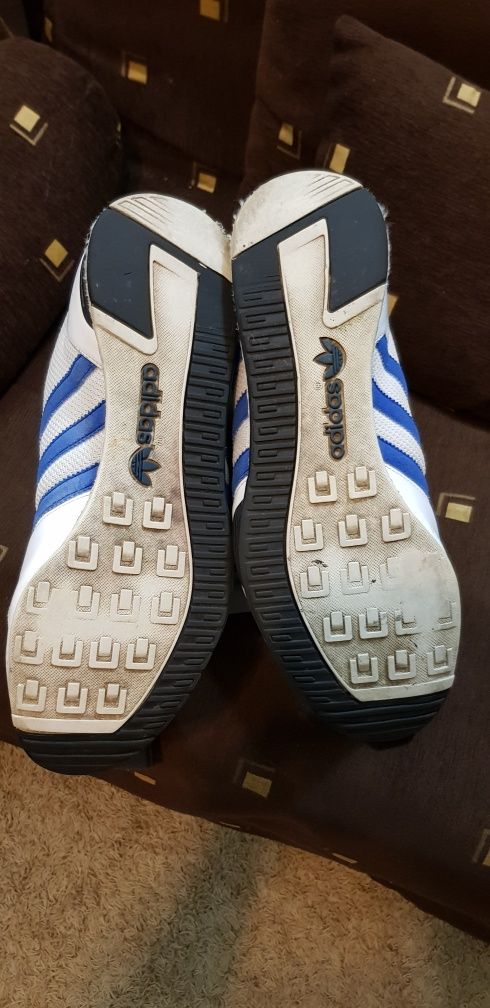 Adidasi Adidas, marimea 43-44, 27.5 cm