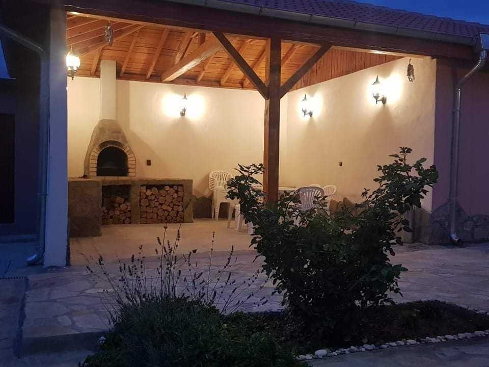 Продавам къща в с.Мадара