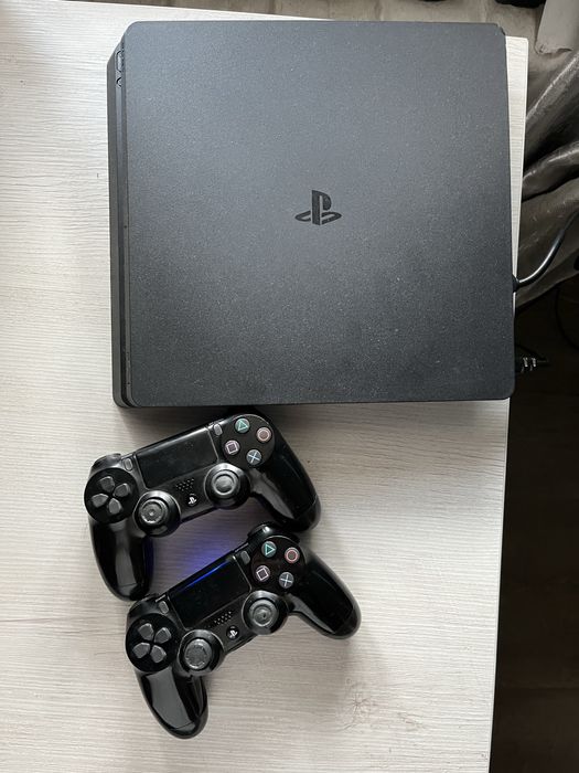 Sony PlayStation 4 Slim