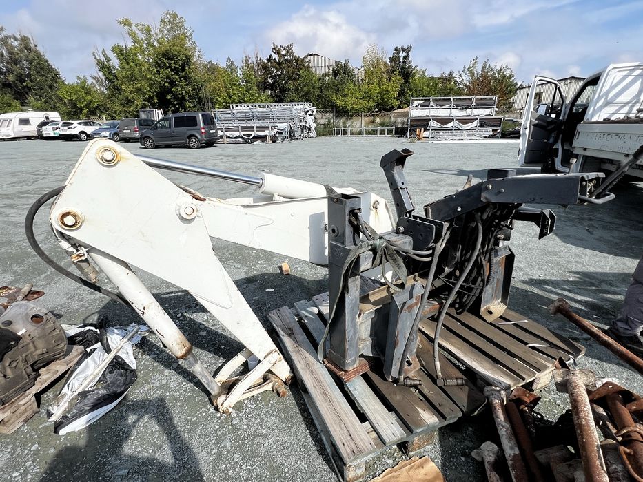 BOBCAT S175 - mini încărcător de vânzare + accesorii