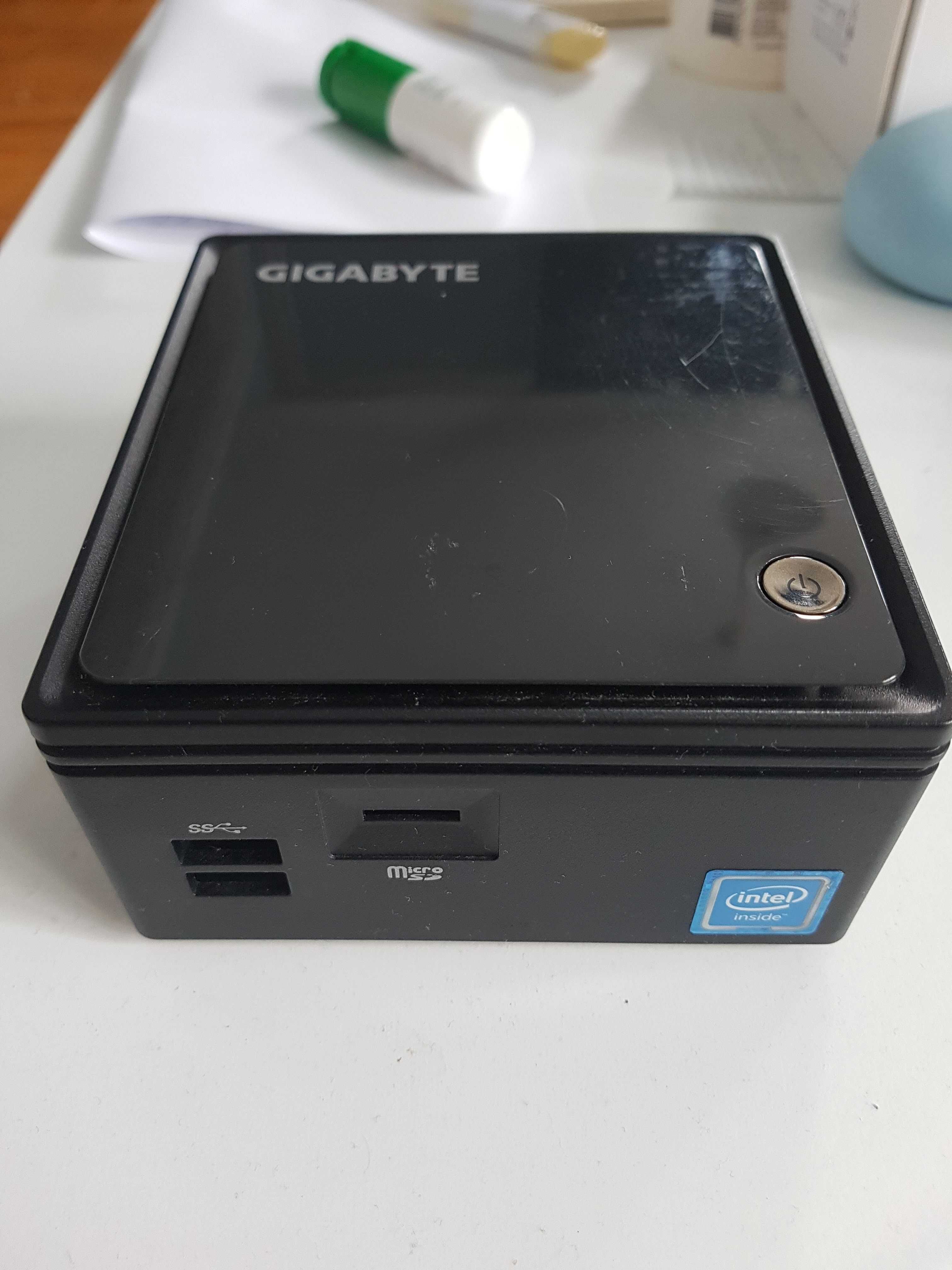 Gigabyte Brix кутия + WiFi