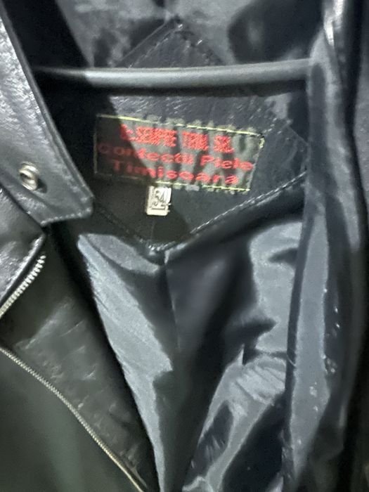 Geaca de piele marimea 54 echivalent XL-XXL