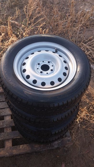 Продам зимный шина