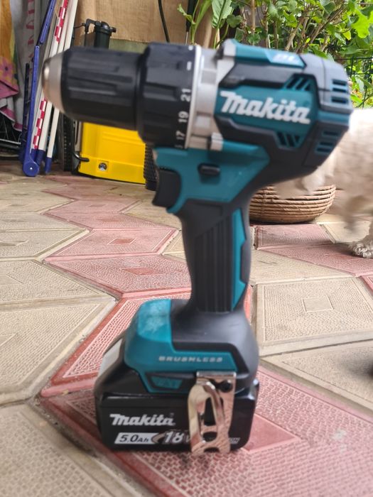 Set scule makita flex și mașina de găurit/înșurubat