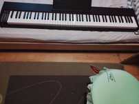 El. Piano hobax 885 s midi cable s 21 meseca garanciq