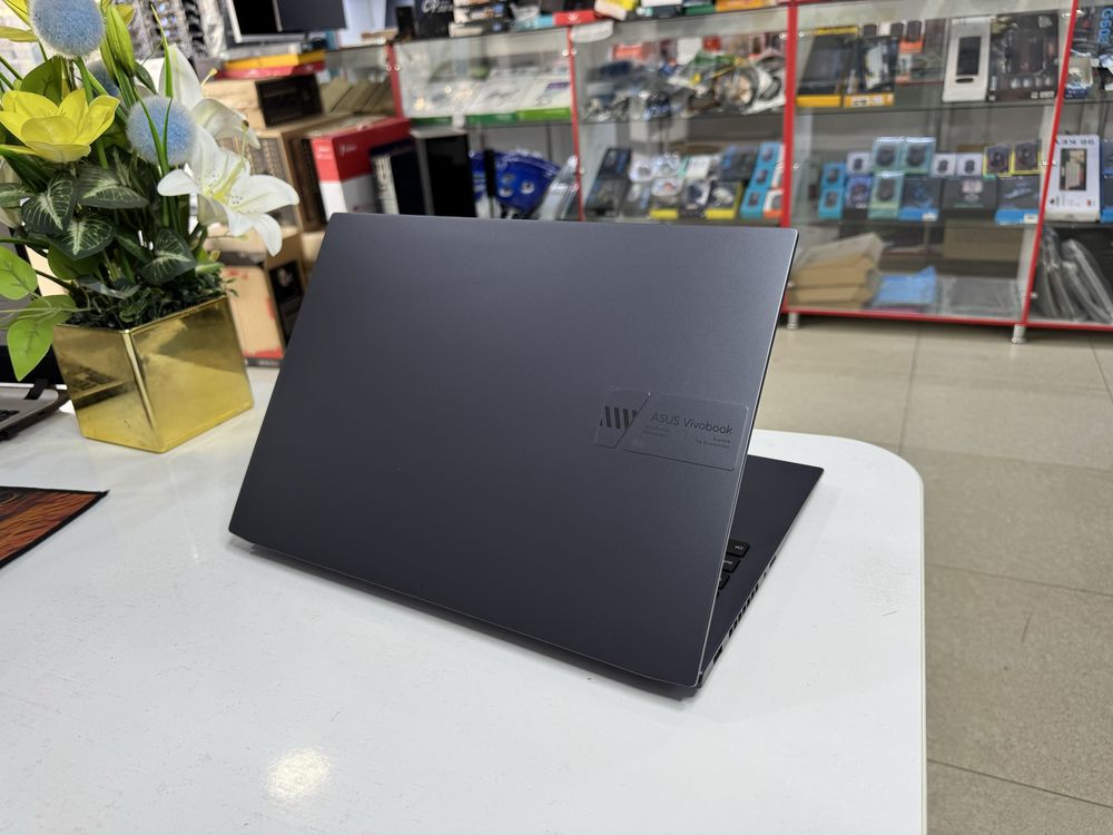Asus vivobook 3k tiniq ekran i9-11900H gameriski RTX 3050 videokartali