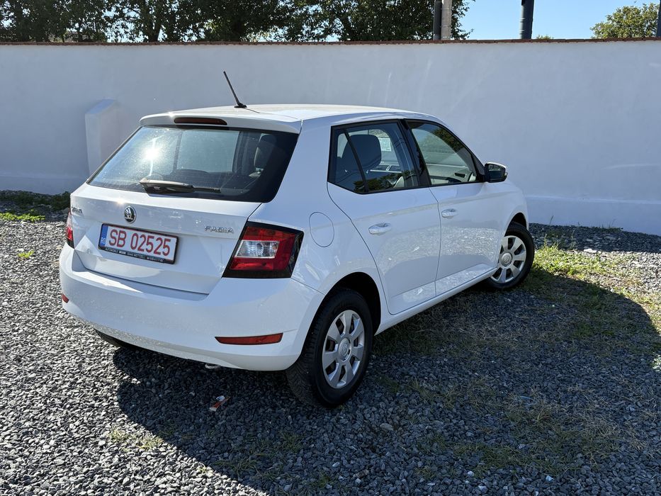 Skoda Fabia 2018 benzina