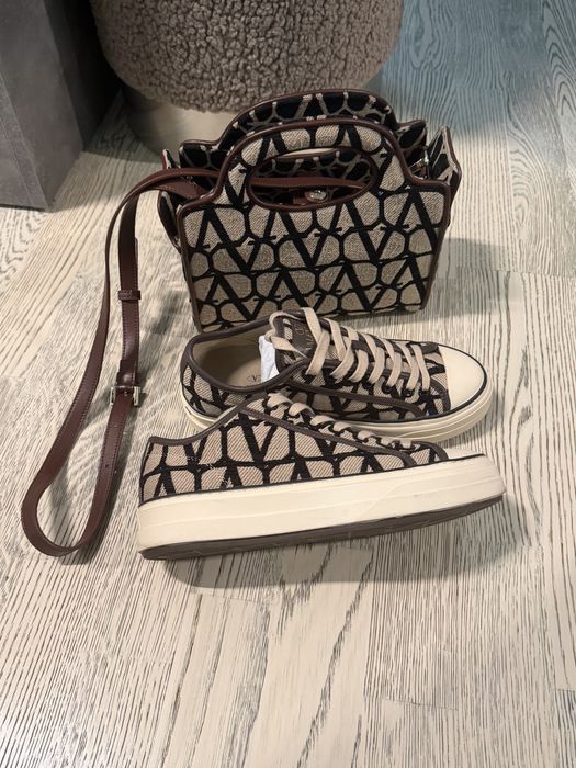 Сет  чанта и кецове Valentino Garavani