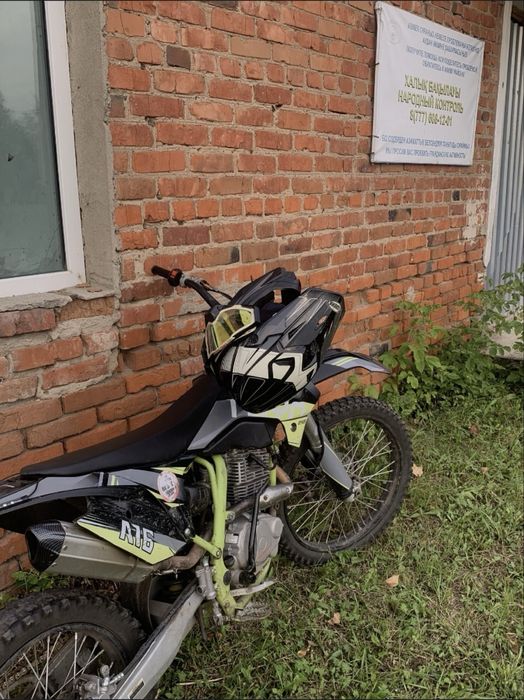 Продам эндуро мотоцикл Toyo a16