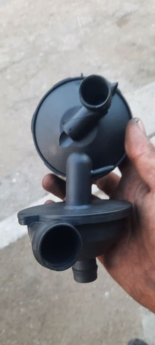 Клапан картерни газове бмв е39/е46