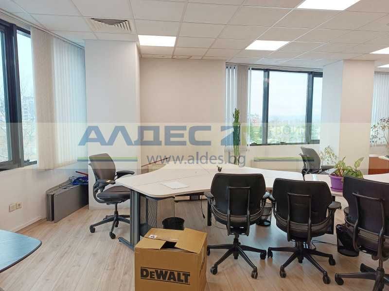 Дава се под наем Офис в София, Полигона - 222 кв.м за 1700 € - Снимка #2