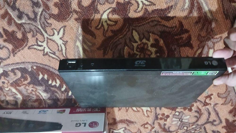 Продам LG BP325 в хорошем состоянии