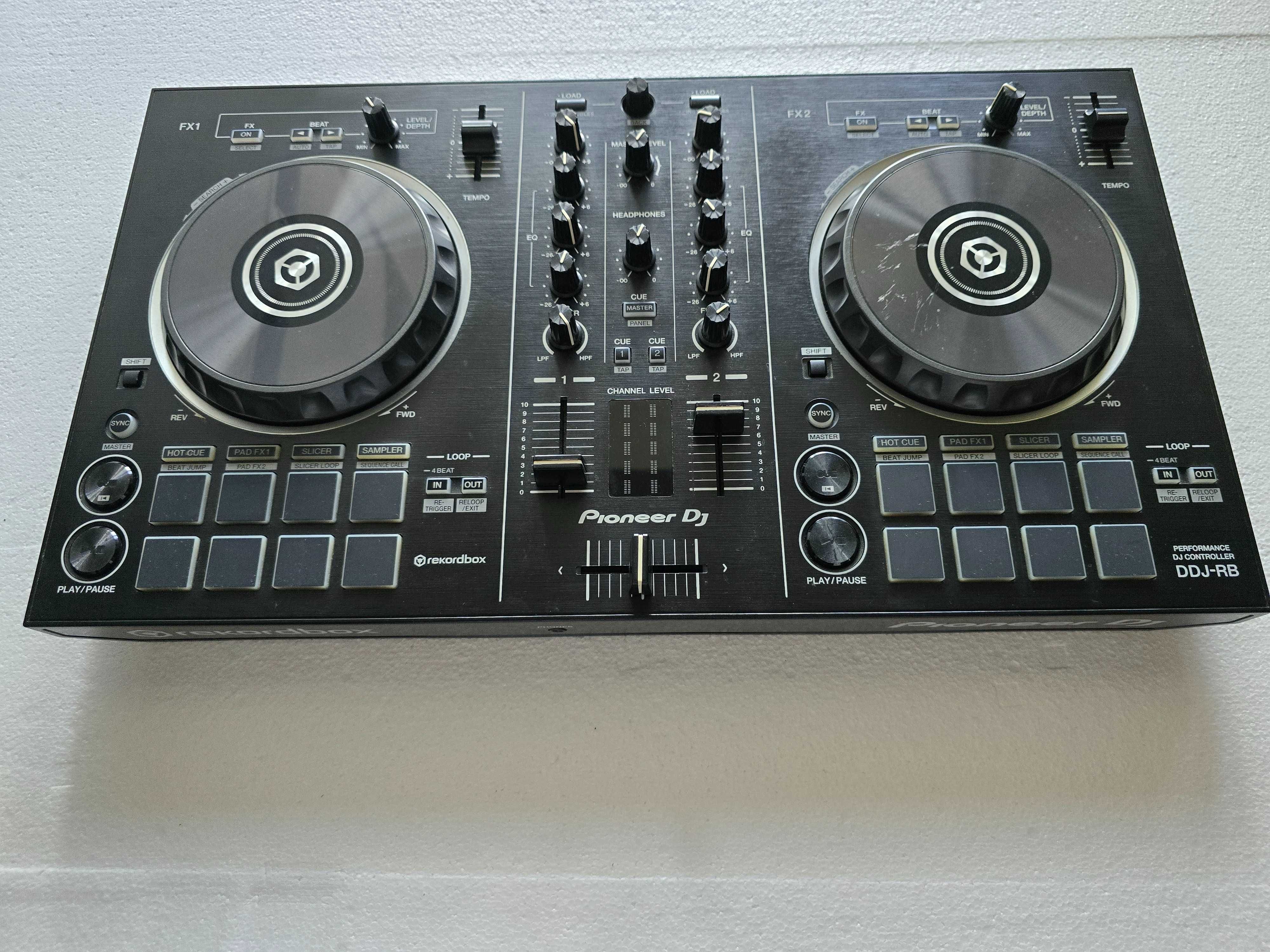 Consola DJ Pioneer DDJ-RB