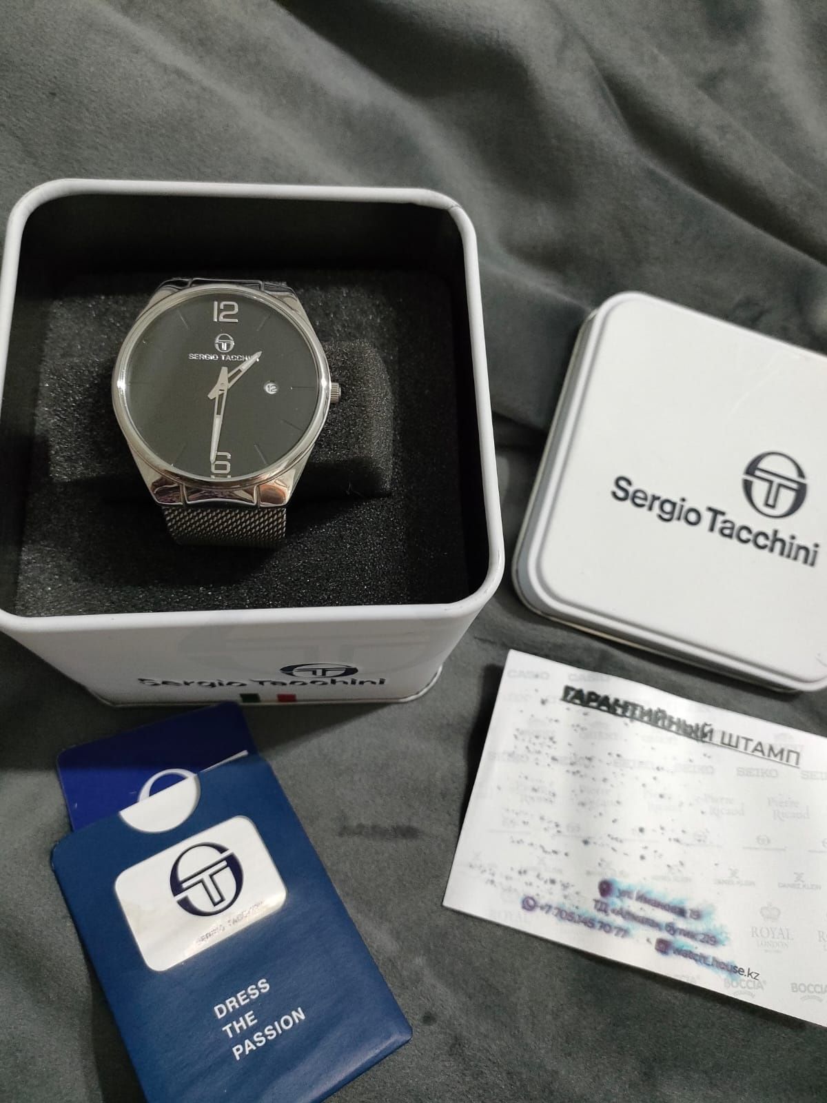 Продам  мужские часы фирмы Sergio Tacchini. Италия