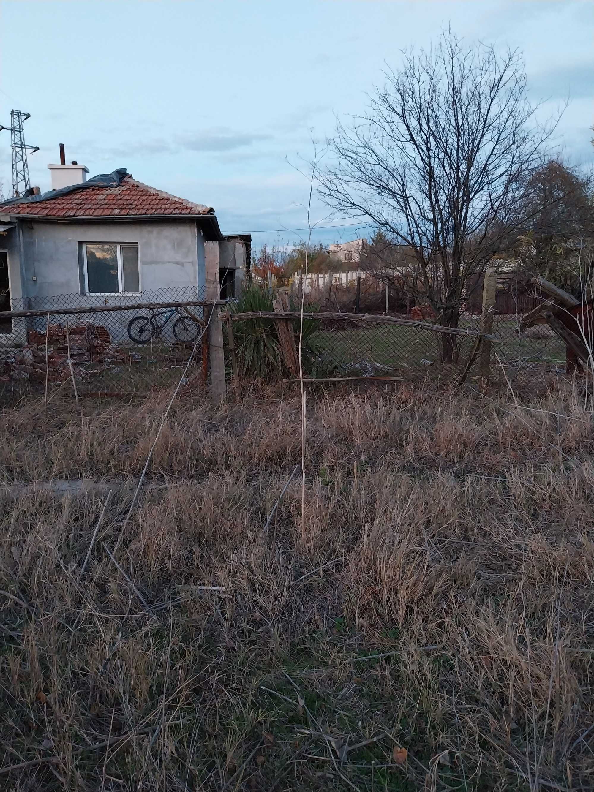 Къща за продажба в с.Саранско
