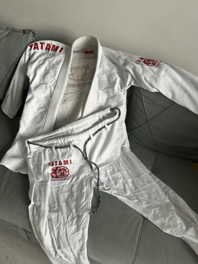 Кимоно Tatami для JIU JITSU