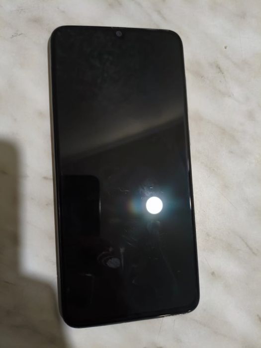 Самсунг а70 отличное состояние