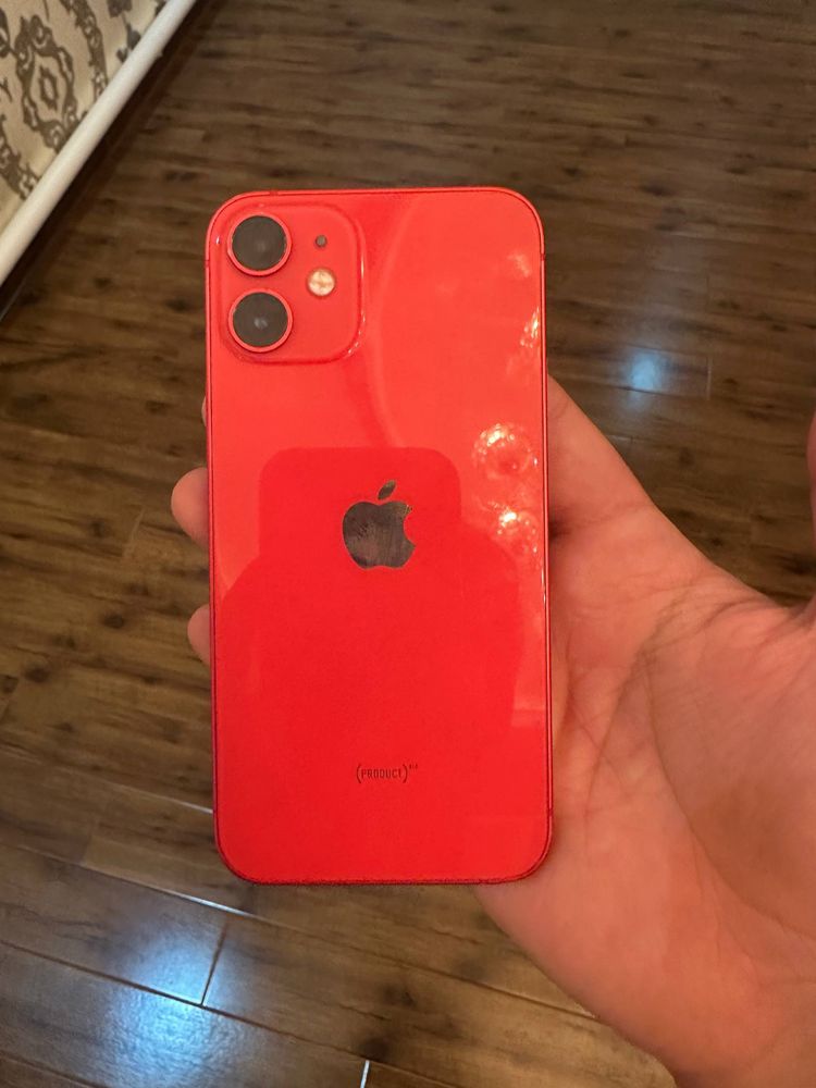 Iphone 12 mini qizil ideal