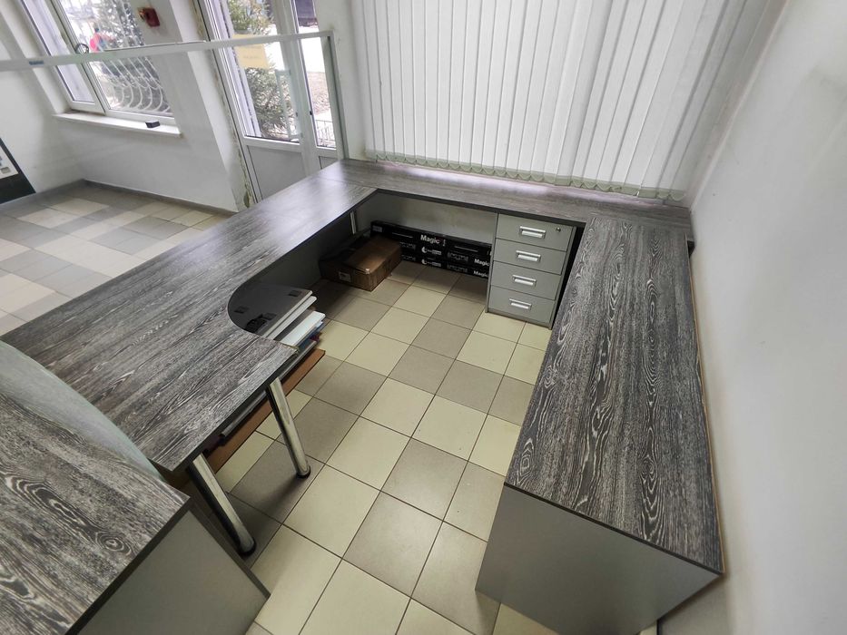 Офисный уголок в сборе