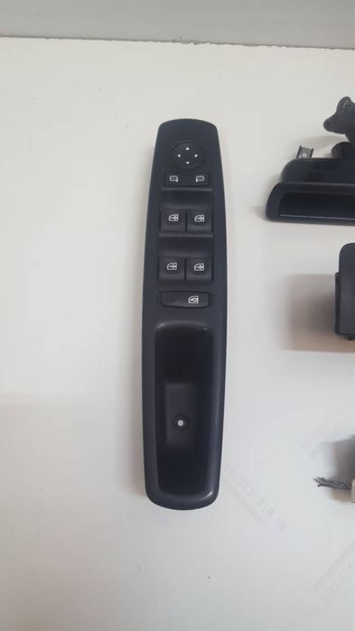 Consola butoane geam comenzi cd-player media lumini Renault Megane 3