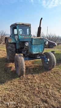 Продаётся  трактор  т40