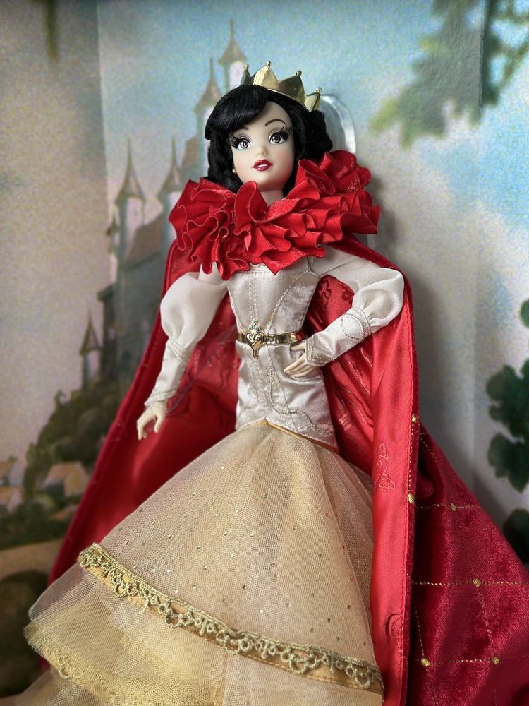 Лимитирана колекционерска кукла Снежанка / Disney Designer Collection