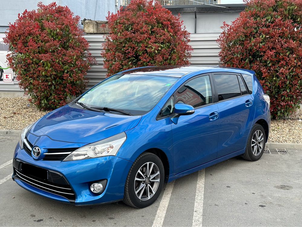 Toyota Verso(Corolla)  1.6 Diesel 2015 Navi /Panorama/Camera/7Locuri