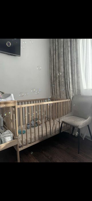 Patut copil si masuta depozitare