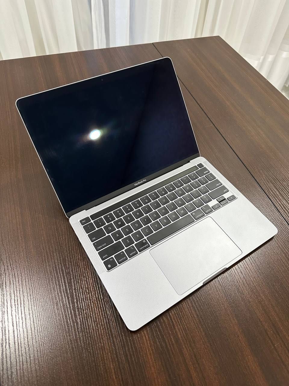 Продам MacBook Pro 13" 2020 M1 512GB