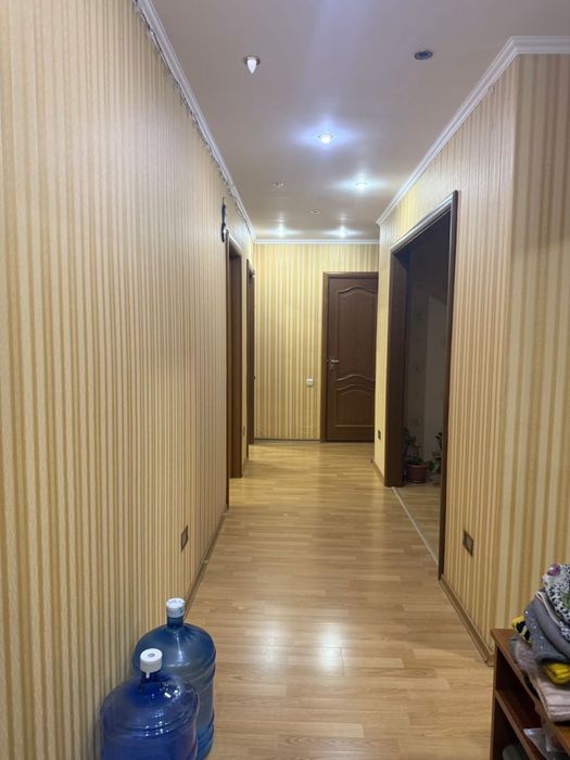 Продам 4-комнатную квартиру