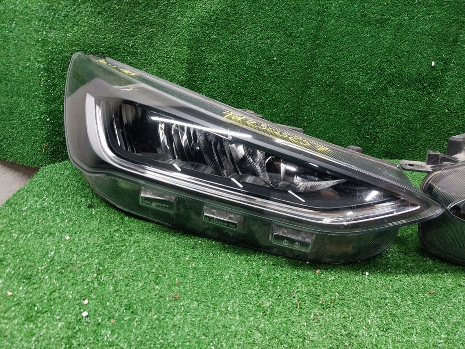 faruri far stanga dreapta original ford focus 4 mk4 facelift full led