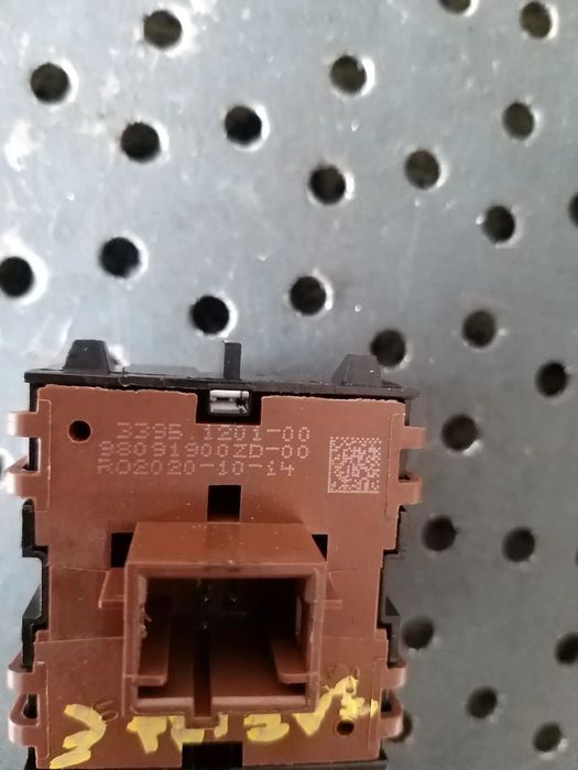 Butoane navigatie head up opel zafira e life 3395120100 98091900zd