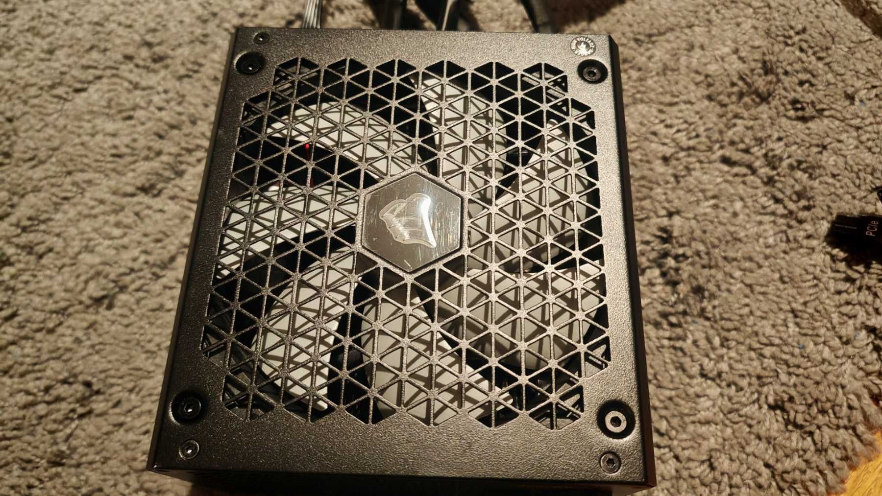 Захранване Corsair RM750x, 80+ GOLD 750W, Fully Modular