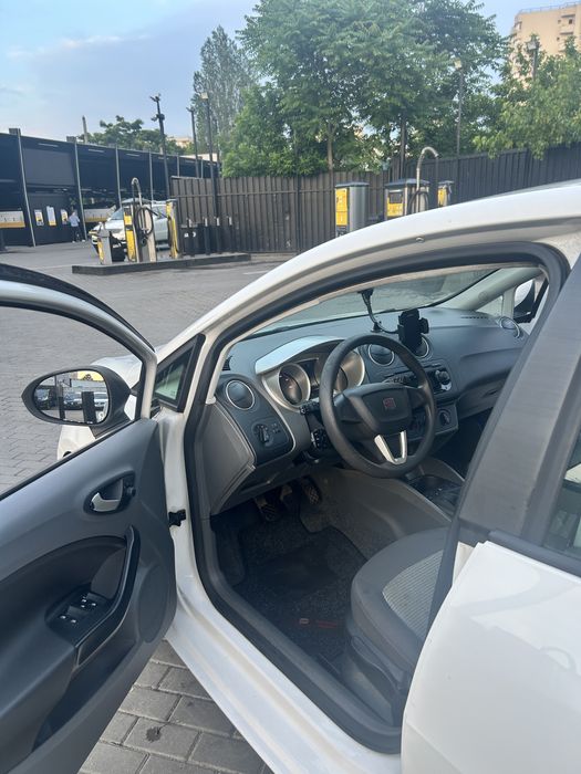 vand/schimb urgent seat ibiza 1.2 benzina